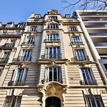 #Arc Detriomphe #Trocadero #Style Haussmanien#Ac