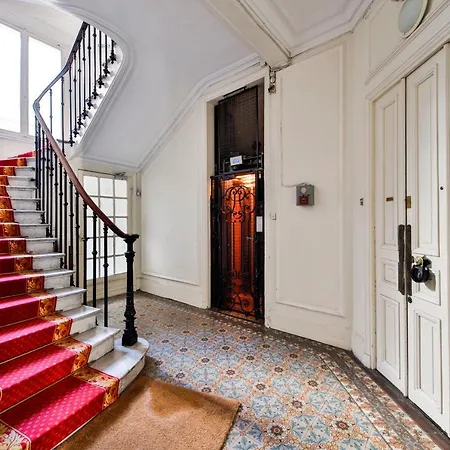 Appartamento #arc Detriomphe #trocadero #style Haussmanien#ac Parigi